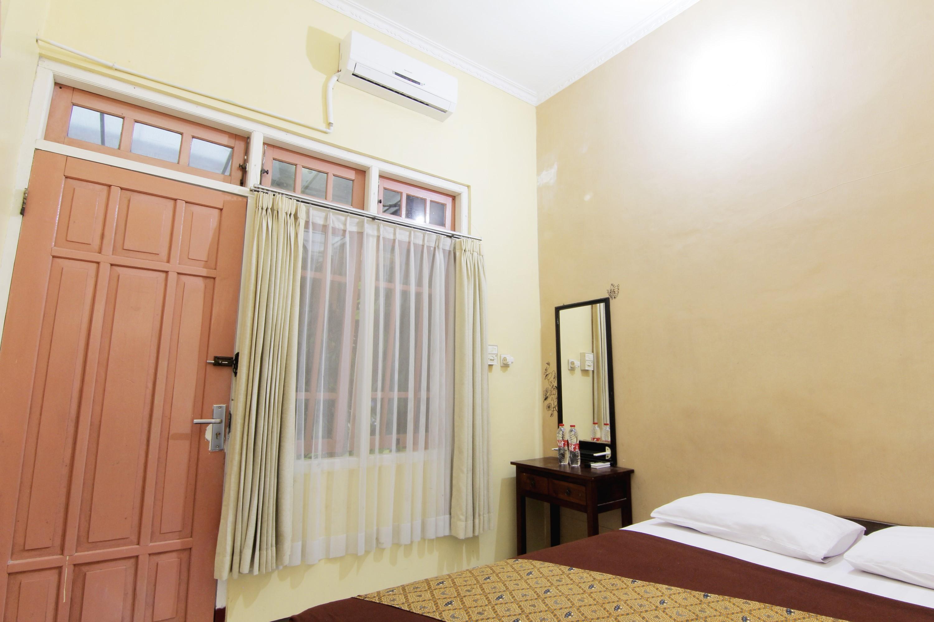 Monica Hotel Yogyakarta Exterior foto