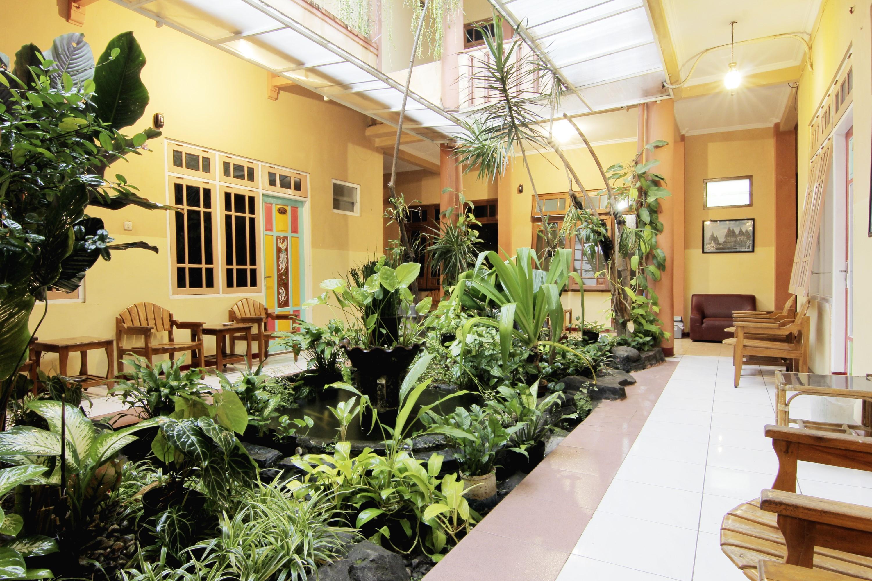 Monica Hotel Yogyakarta Exterior foto