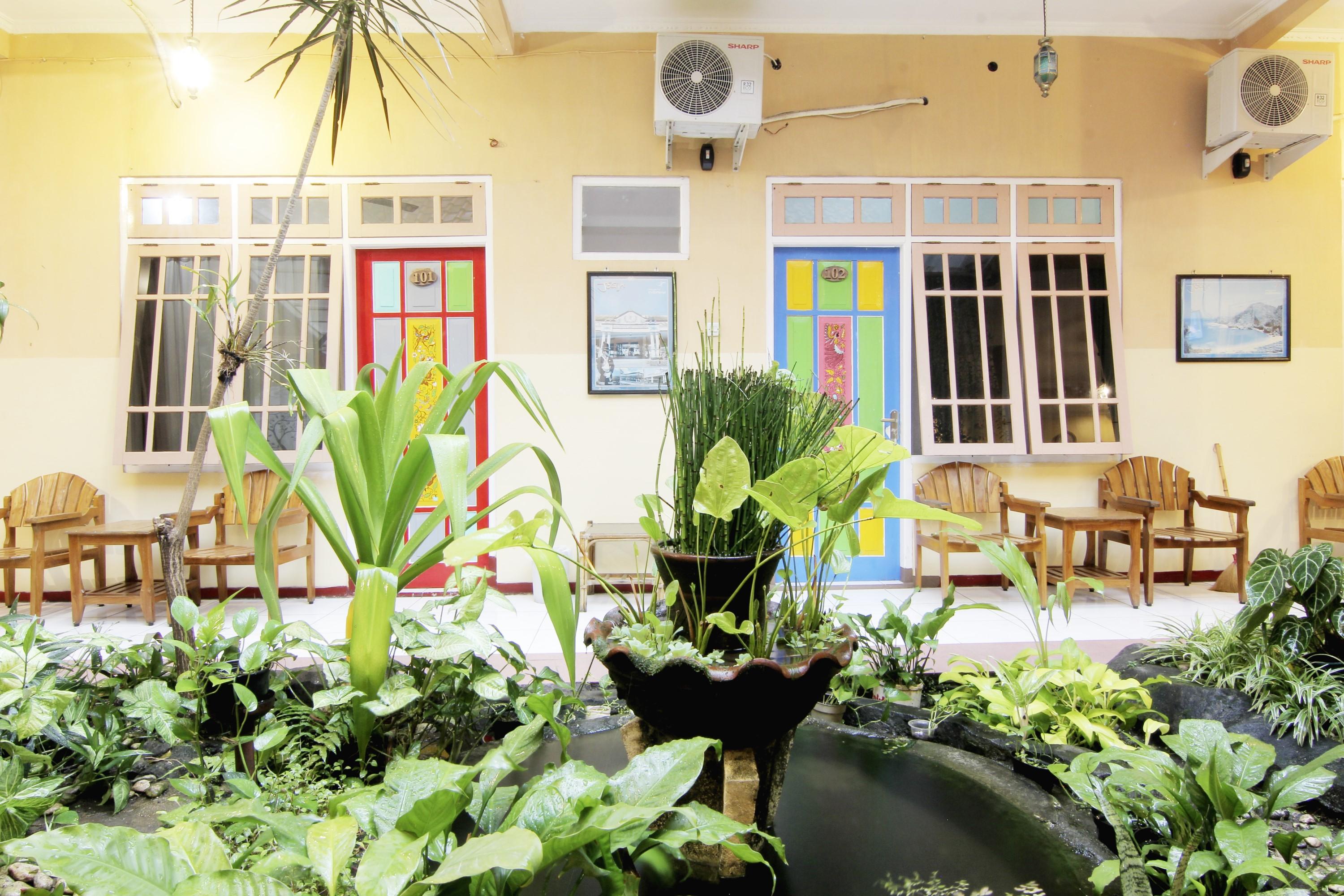 Monica Hotel Yogyakarta Exterior foto